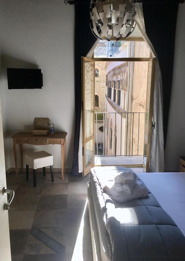 B&B Palazzo Fruscione 살레르노 외부 사진